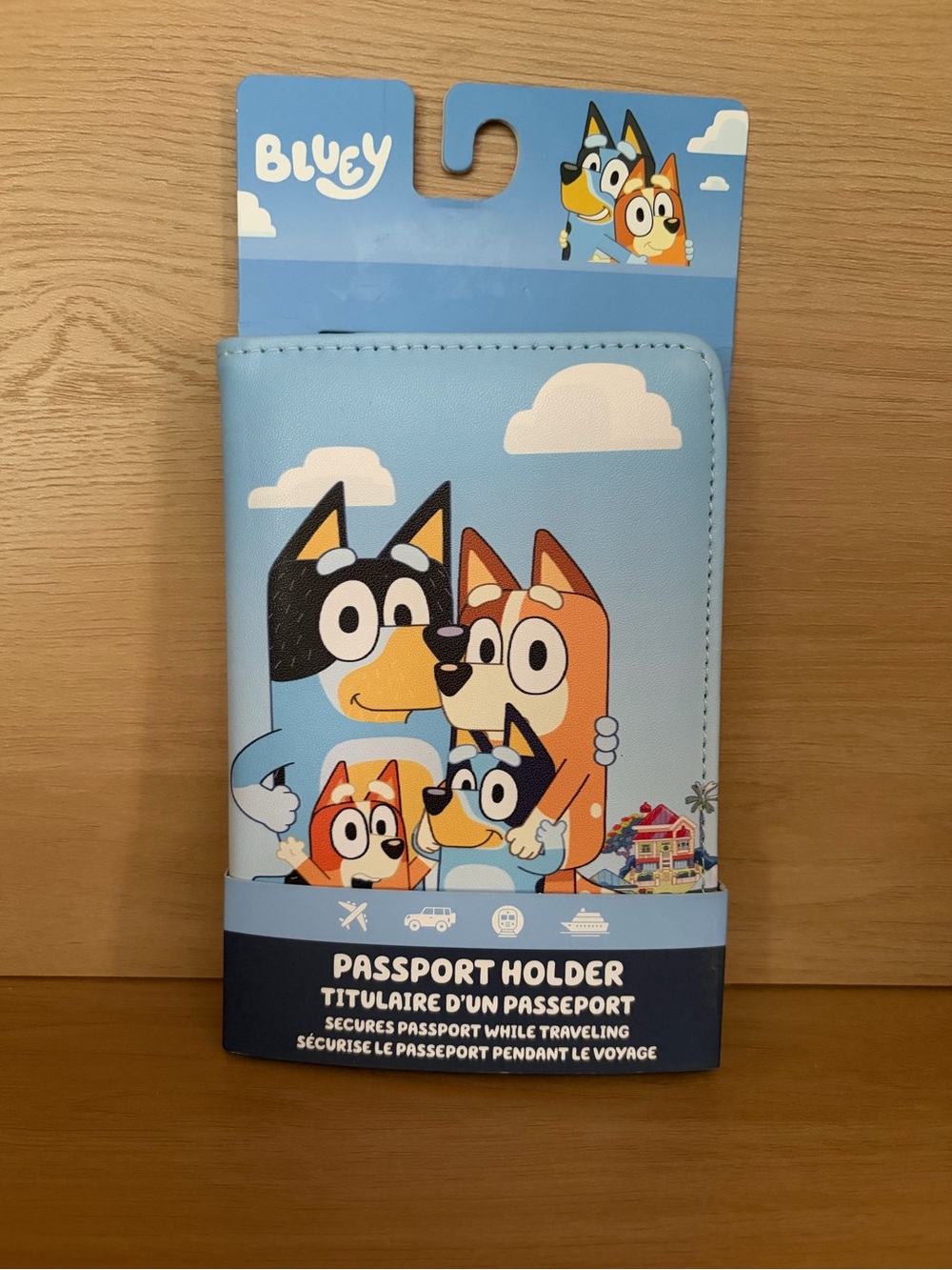 ✨$11✨NWT•Disney's Bluey Passport Holder